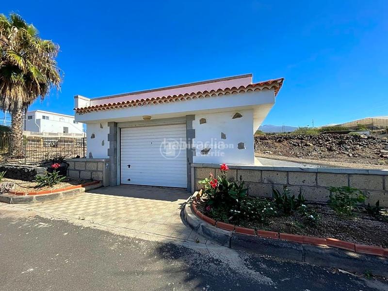 Foto edca9c67-56d5-4421-b61d-562d5af925cb. Casa con piscina in Cho - Parque de la Reina Arona