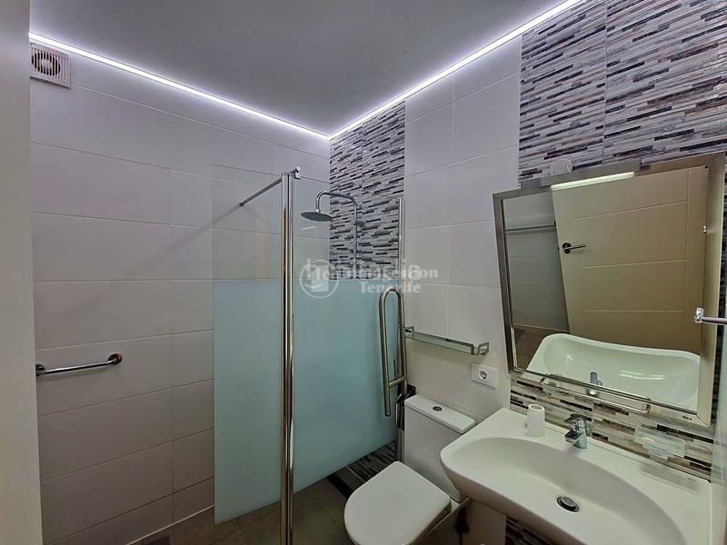 Foto 28dcdb0b-001c-4de1-8a3d-73bca91f0ffb. Maison avec piscine dans Costa del Silencio Arona