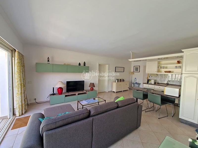 Foto edb62654-643a-4ea8-8cd0-6920b1dce9c5. Maison avec piscine dans Costa del Silencio Arona