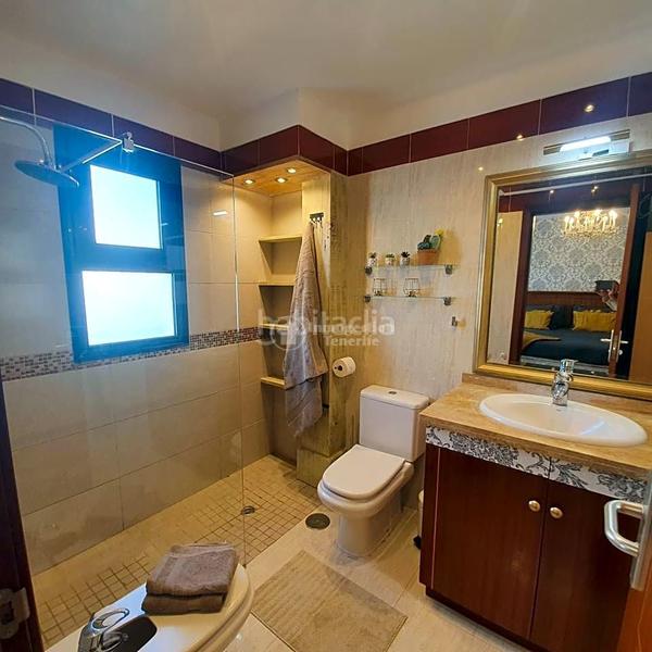 Foto bd9e1b3c-9945-4afa-a169-b838c672eb88. Affitto casa a schiera con parcheggio piscina in Palm - Mar Arona