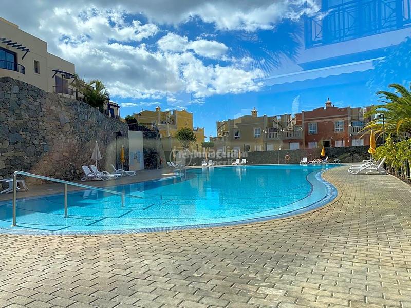Foto fc830474-8049-4142-a64d-aa51d91d77ea. Affitto casa a schiera con parcheggio piscina in Palm - Mar Arona