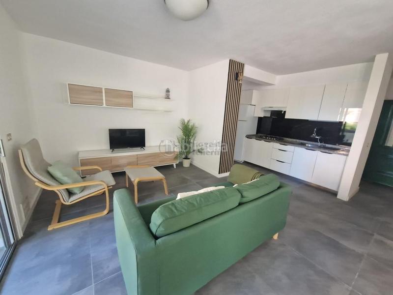 Foto 66a19773-b9bc-4456-92a0-d3fe052dd22d. Location appartement dans Las Galletas Arona