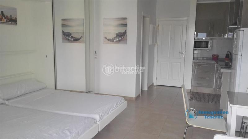 Foto 0e879c3d-6272-4f98-8465-5168afad450c. Alquiler estudio se alquila en playa paraíso estudio en Adeje