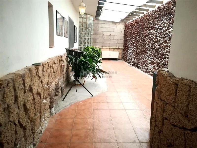 Foto 4a4328e1-37ff-4611-9da6-64f4a630722a. Casa se vende en Buzanada chalet independiente de 3 plantas! en Arona