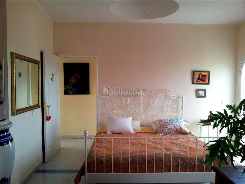 Foto 7dddb354-0615-4e5c-b977-32f3210c150f. Casa se vende en Buzanada chalet independiente de 3 plantas! en Arona