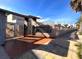 Location Duplex  Juan carlos i. Se alquila en el médano dúplex de 2 dormitorios