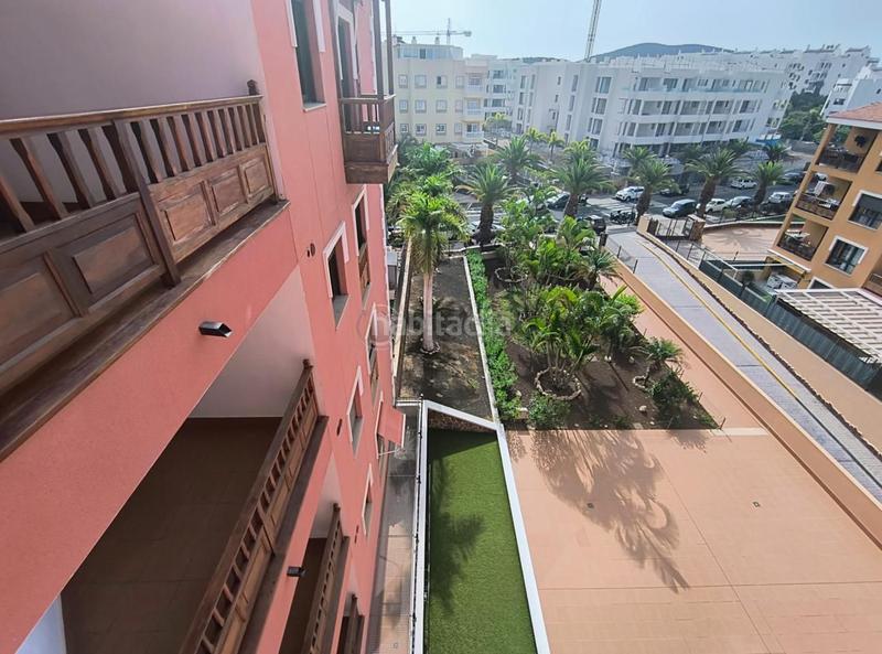 Foto cb5baf7f-f02a-4d1d-b114-b1e958302111. Lloguer apartament amb aparcament piscina a Palm - Mar Arona
