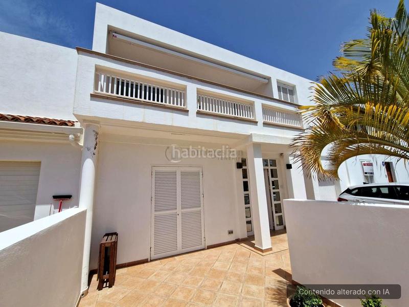 Foto 5e278305-816a-4a83-adc3-30346cdd7241. Maison avec piscine dans Costa del Silencio Arona