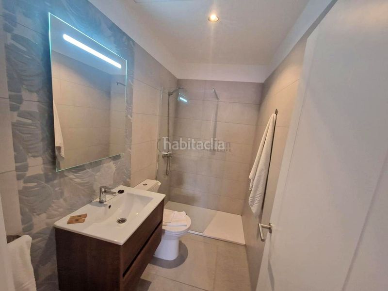 Foto 1a5a9577-8d85-4efd-bbe3-8cfa0f136176. Estudi amb piscina a Los Cristianos Arona