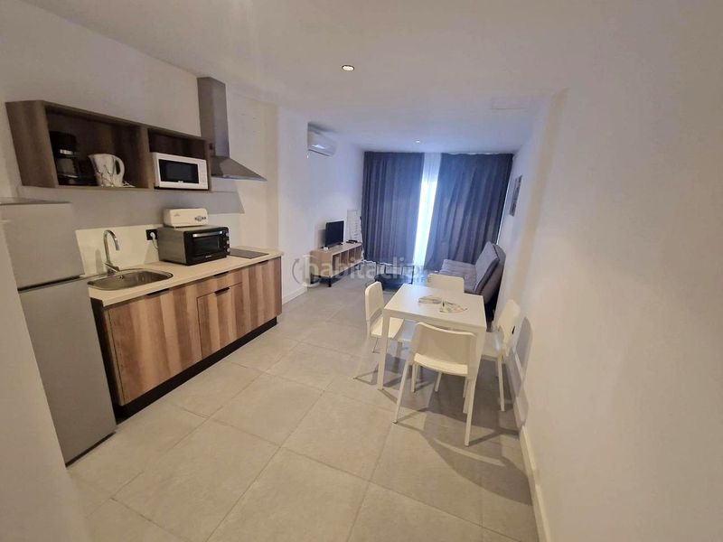 Foto 6aab4270-df19-49a0-9e9d-2d2e78889dce. Estudi amb piscina a Los Cristianos Arona