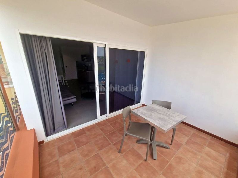 Foto a979dd46-a513-4007-b7c3-6946b6497668. Estudi amb piscina a Los Cristianos Arona