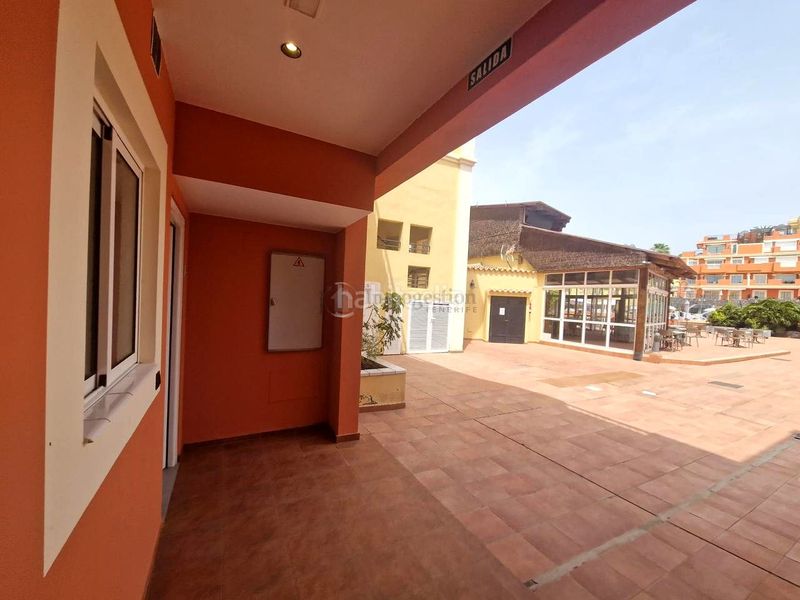 Foto ae5f1eb2-f5ce-4b3f-80eb-eae513babdb3. Estudi amb piscina a Los Cristianos Arona