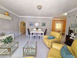 Miete Appartement  La viña. Se alquila en los olivos apartamento de 4 dormitorios