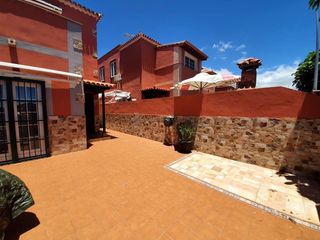Casa  General tf 652. Se vende en las rosas adosado de 2 dormitorios