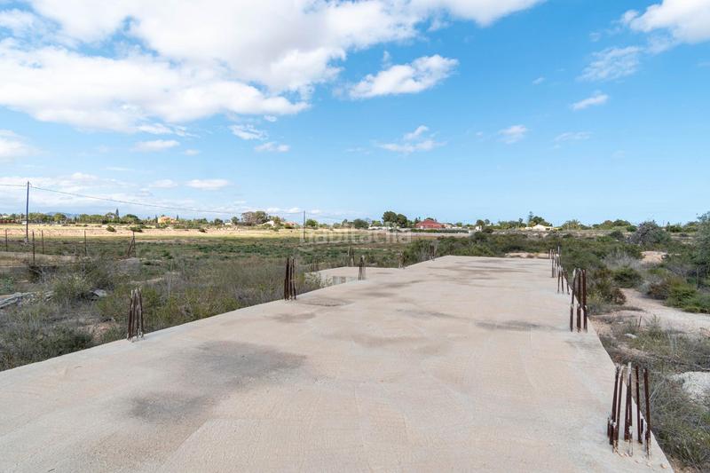 Foto 6857f64d-5c56-409b-9d0f-209d269749e7. Propriété dans lugar perleta poligono 2 2113 dans Perleta - Maitino Elche / Elx