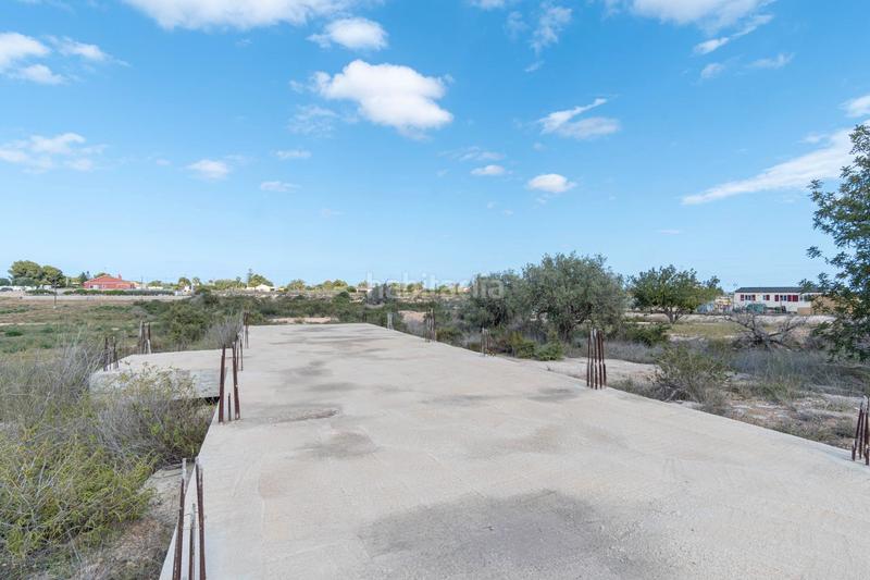 Foto 7683134a-9440-46e2-9ffc-c8ae86cc20a5. Propriété dans lugar perleta poligono 2 2113 dans Perleta - Maitino Elche / Elx
