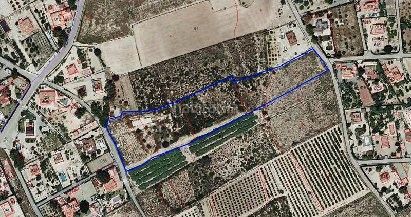 Foto 83940a69-49a9-4242-a824-d21090aa5e1e. Propriété dans lugar perleta poligono 2 2113 dans Perleta - Maitino Elche / Elx