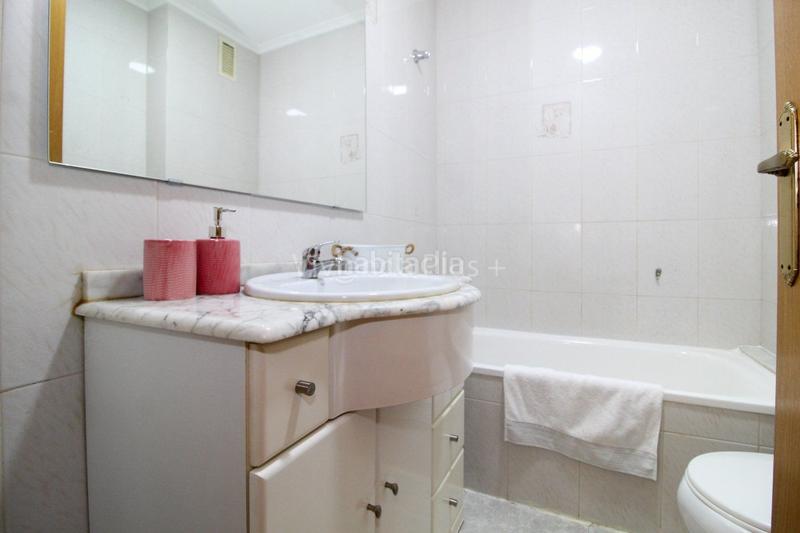 Foto bc64e8d8-4335-4251-8617-d113c146740c. Alquiler piso cuando mas que un alquiler buscas una calidad de vida - ref. 8193d en Elche / Elx