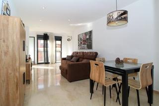Miete Etagenwohnung in Carrer alfredo sánchez torres 25. Fantastica vivienda en alquiler en la zona de san crispin elche