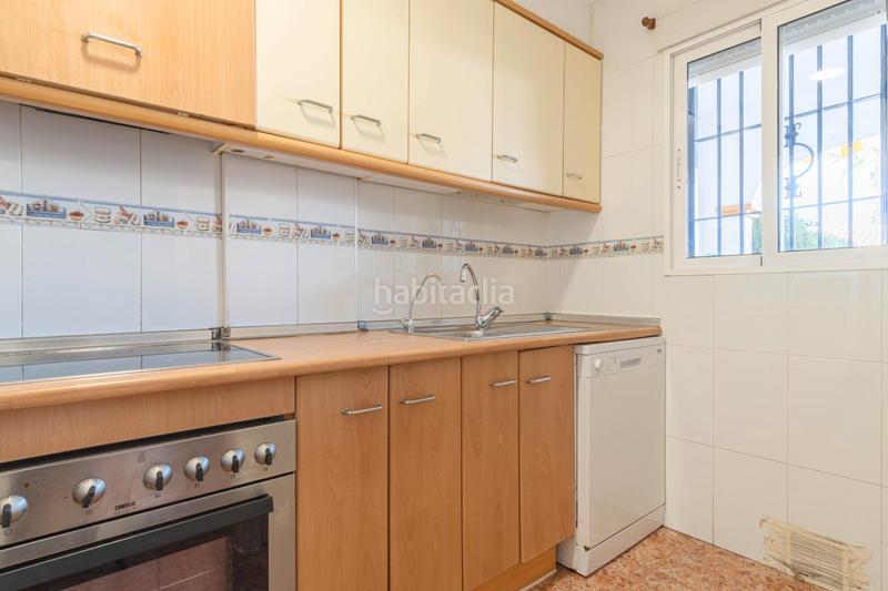 Foto fe05bd81-b261-4639-b469-93cd968d8424. Lloguer planta baixa amb piscina a Monte Faro-Altomar II Santa Pola