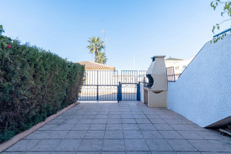 Foto 76c4e426-ab3a-4f1b-af72-a39986e0f9f3. Location rez-de-chaussée avec piscine dans Monte Faro-Altomar II Santa Pola