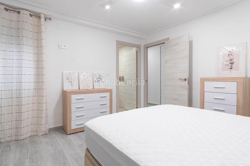 Foto 9c2f8aa1-6abe-4f01-8bba-3de8a064d59c. Location appartement dans Reina Victoria - Miguel Hernández Elche / Elx