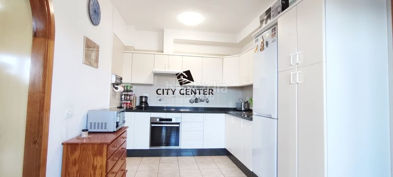 Foto 9410b425-ad7c-49f4-a09c-2e08badc60d2. Pis amb piscina a Costa del Silencio Arona