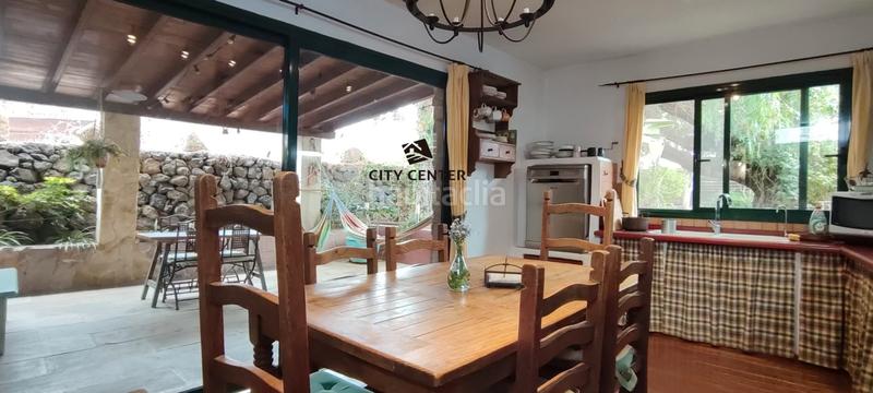 Foto 56a60611-315a-4e3a-bab6-5a3058ab5534. Casa amb aparcament a Charco del Pino Granadilla de Abona