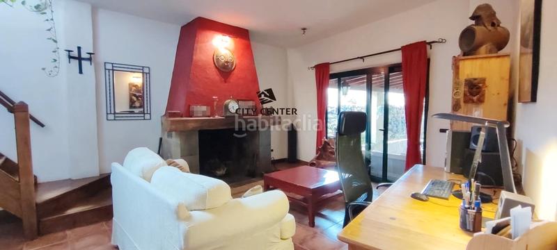 Foto 5cab5696-7174-43cc-9272-5f61df33e3a2. Casa amb aparcament a Charco del Pino Granadilla de Abona