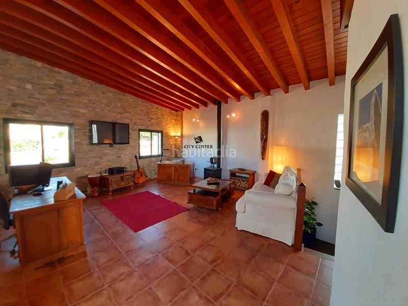 Foto 8dcc613d-d850-408d-b9f3-95c1f1ea5b67. Casa amb aparcament a Charco del Pino Granadilla de Abona