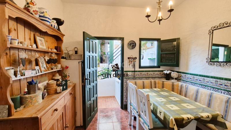 Foto f1fbd811-e3f7-4771-8df7-72e3b09317fe. Casa 2-estupenda casa canaria en San Miguel San Miguel de Abona