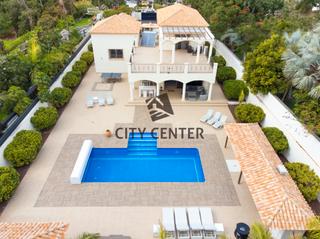 Chalet en La Caleta. O1- macaronesia villa