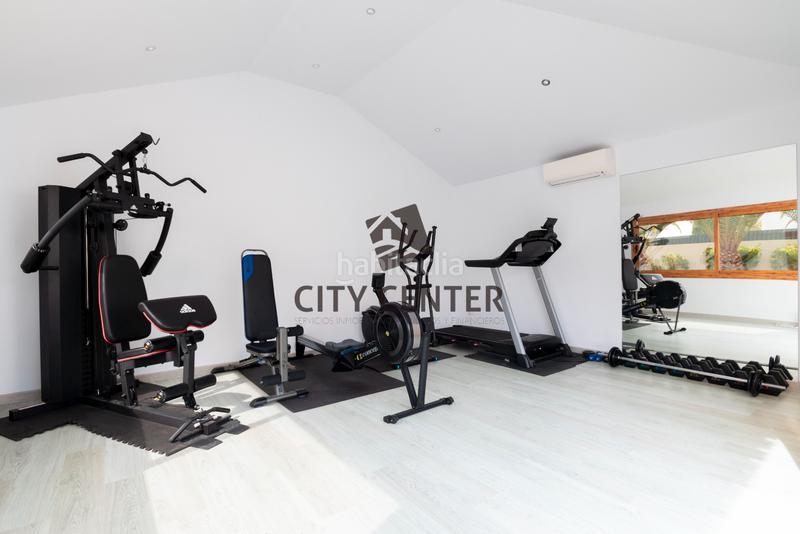 Foto 600a280f-3c42-4022-bea0-dc2ab9ce6eb3. Xalet amb aparcament piscina a La Caleta Adeje