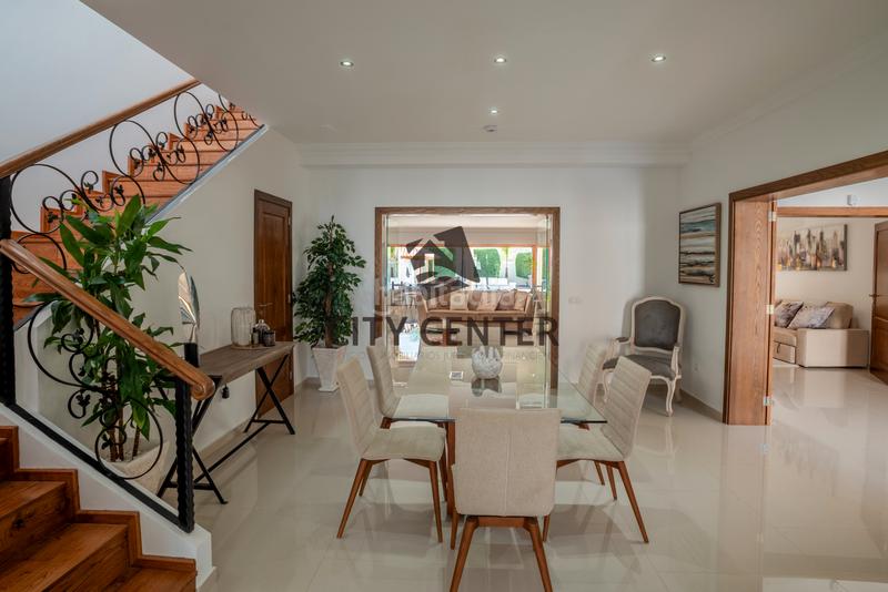 Foto ad085df3-78e4-49c5-97a6-cd384f3a805f. Xalet amb aparcament piscina a La Caleta Adeje