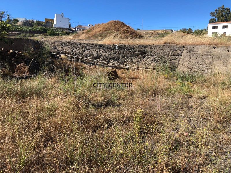 Foto 9ce7ddae-c8d9-445d-9a17-8b39224040b1. Terreny residencial a Vilaflor