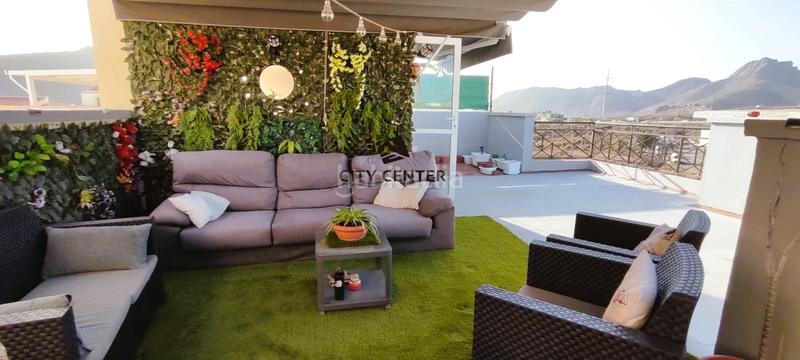 Foto 86a7fb76-a614-402e-ad62-abfdc0485967. Dachwohnung mit pool in Cho - Parque de la Reina Arona