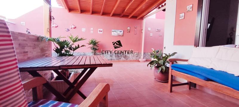 Foto 4201f756-13ec-4695-8bc5-03ff8ad88b86. Casa adosada en Las Rosas Arona