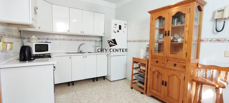 Foto dbc30873-710b-45fd-b2d2-8530d43e4158. Casa adossada amb aparcament a Las Rosas Arona