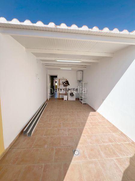 Foto 1dd68357-8b9e-4a7f-ab4b-f166ee25f5b2. Casa adossada amb aparcament a Valle San Lorenzo Arona