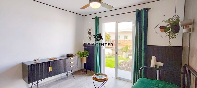 Foto 88e43262-551e-4fbf-b508-58db69f3ae0d. Xalet amb aparcament a Arico