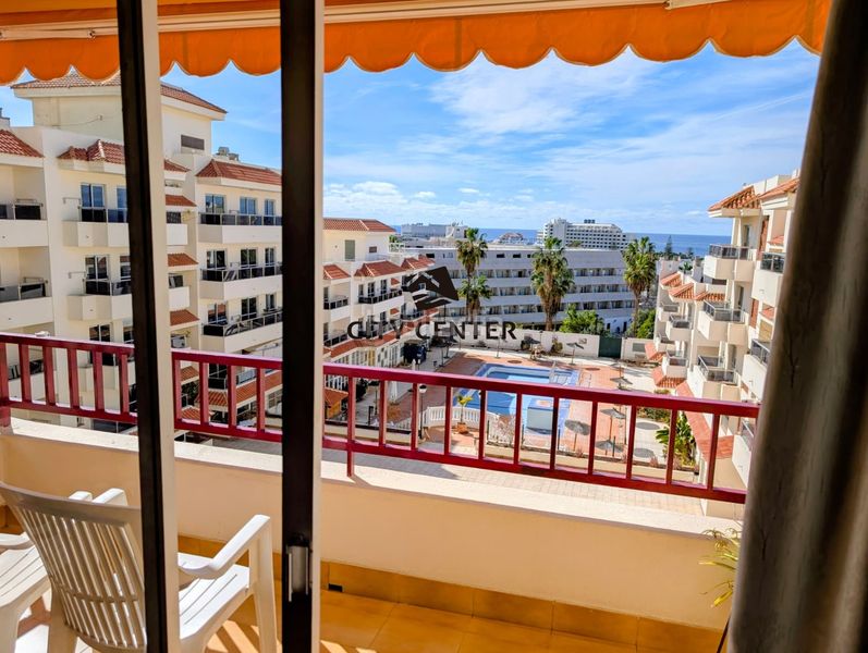 Foto f5dadec9-f300-4111-a7ca-2a02e6bccefa. Apartament amb aparcament a Playa de las Américas Arona