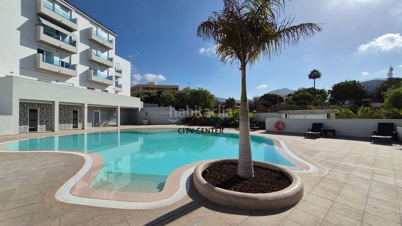 Foto b70f8f54-379c-43c5-b397-e70eb622b4ab. Pis amb piscina a Cabo Blanco Arona
