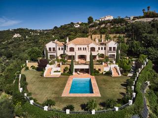Maison à La Zagaleta. Gran villa clásica en la zagaleta
