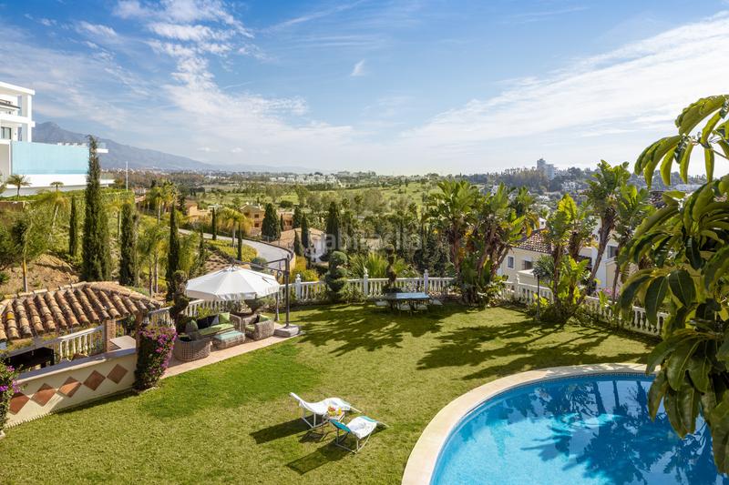 Foto 2d65a9bb-c8fb-47f1-9a52-edec9101c0fa. Casa encantadora villa con vistas panorámicas en El Paraíso alto, en Benahavís