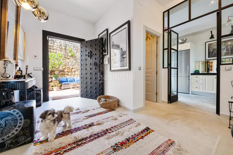 Foto d98616a8-d6fd-48b6-b49b-cbf88d392550. Casa pareada casa familiar con vistas panorámicas hill club en Marbella