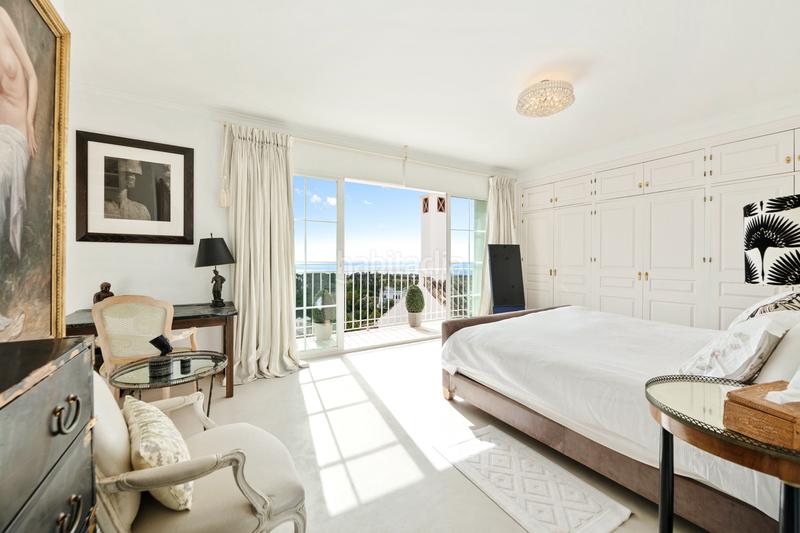 Foto dd3ae35f-eaa1-4688-bd34-158862a30c28. Casa pareada casa familiar con vistas panorámicas hill club en Marbella