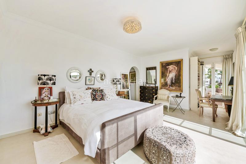 Foto ffa0b41d-11bf-417e-a7b3-0b901e6c8035. Casa pareada casa familiar con vistas panorámicas hill club en Marbella
