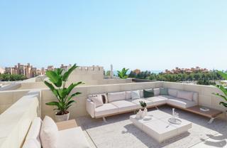 Rez-de-chaussée à Los Llanos. Apartamento en planta baja con terraza, jardín y vistas al mar