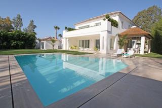 Lloguer Casa a Guadalmina Baja. Villa contemporánea de lujo de reciente construcción en guadalmi