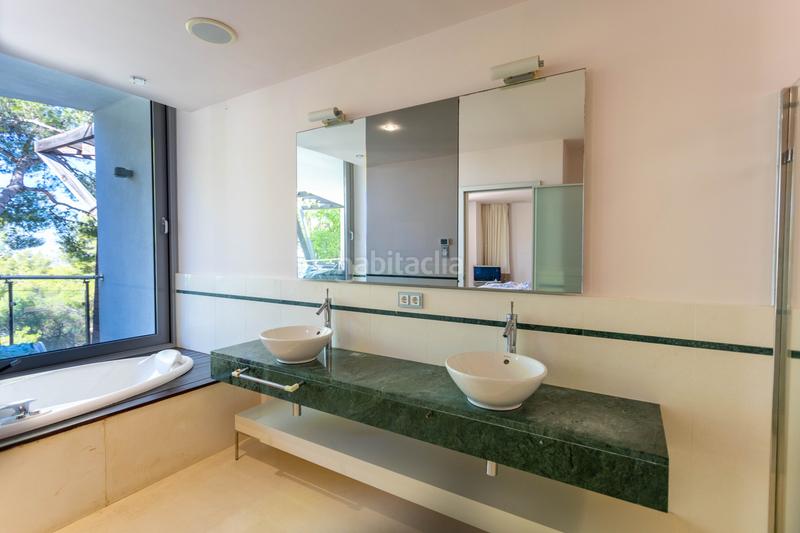 Foto 0a6dbf2d-7993-41d1-abb4-eb8ef9a26547. Casa pareada pareada con piscina en meisho hills, Sierra Blanca en Marbella